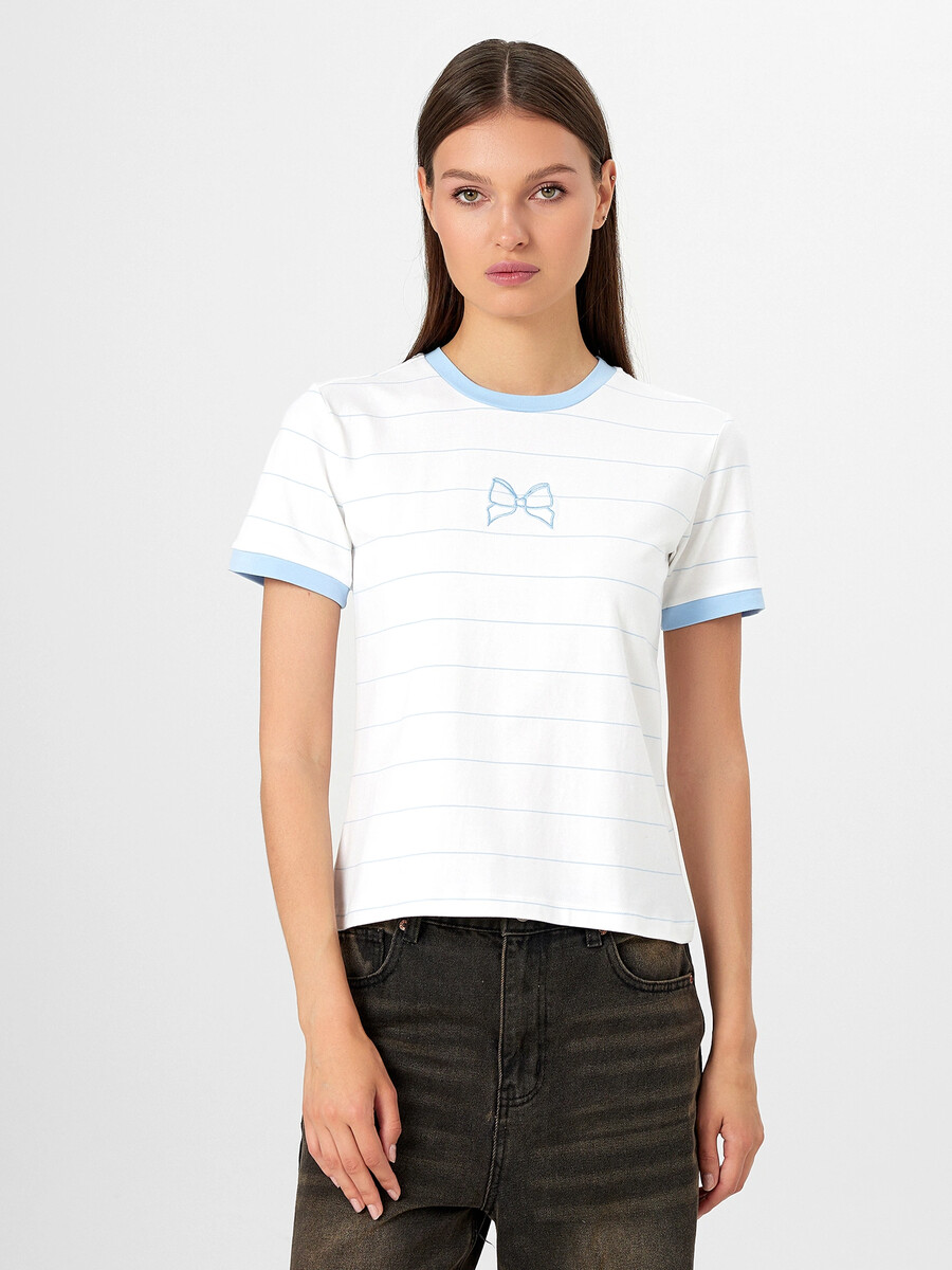 

Футболка женская белая с вышитым бантиком на груди, Белый;голубая полоска на белом