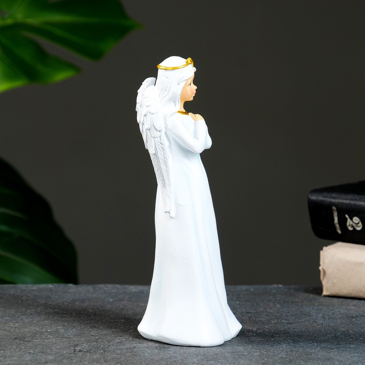 

Фигурка полистоун, Белый