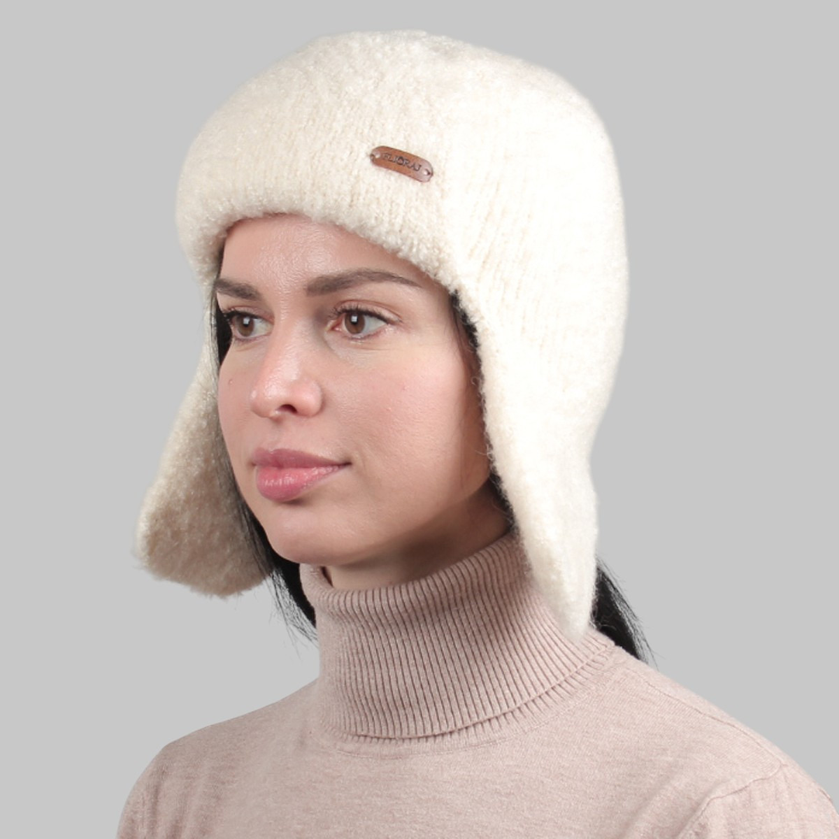 

Шапка ушанка, Белый