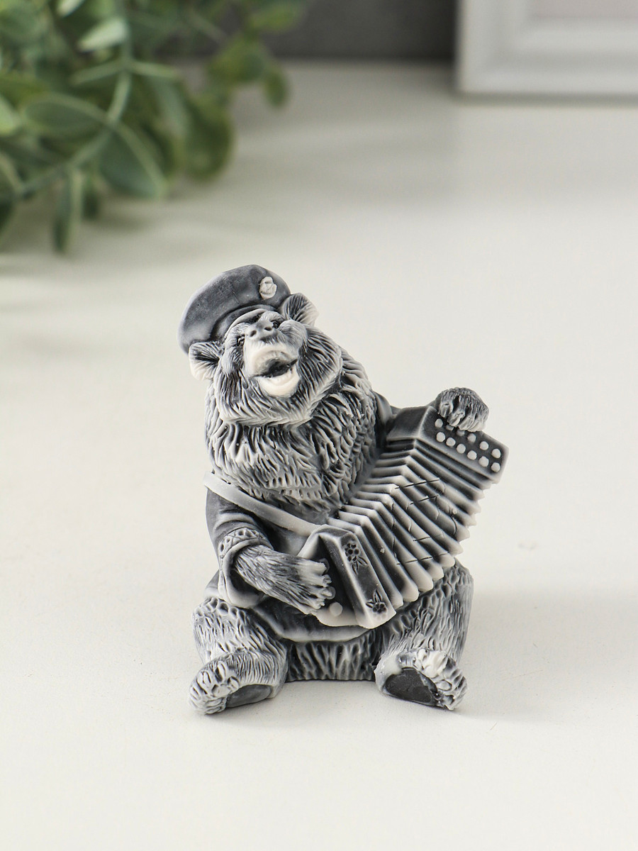 

Фигурка, Серый