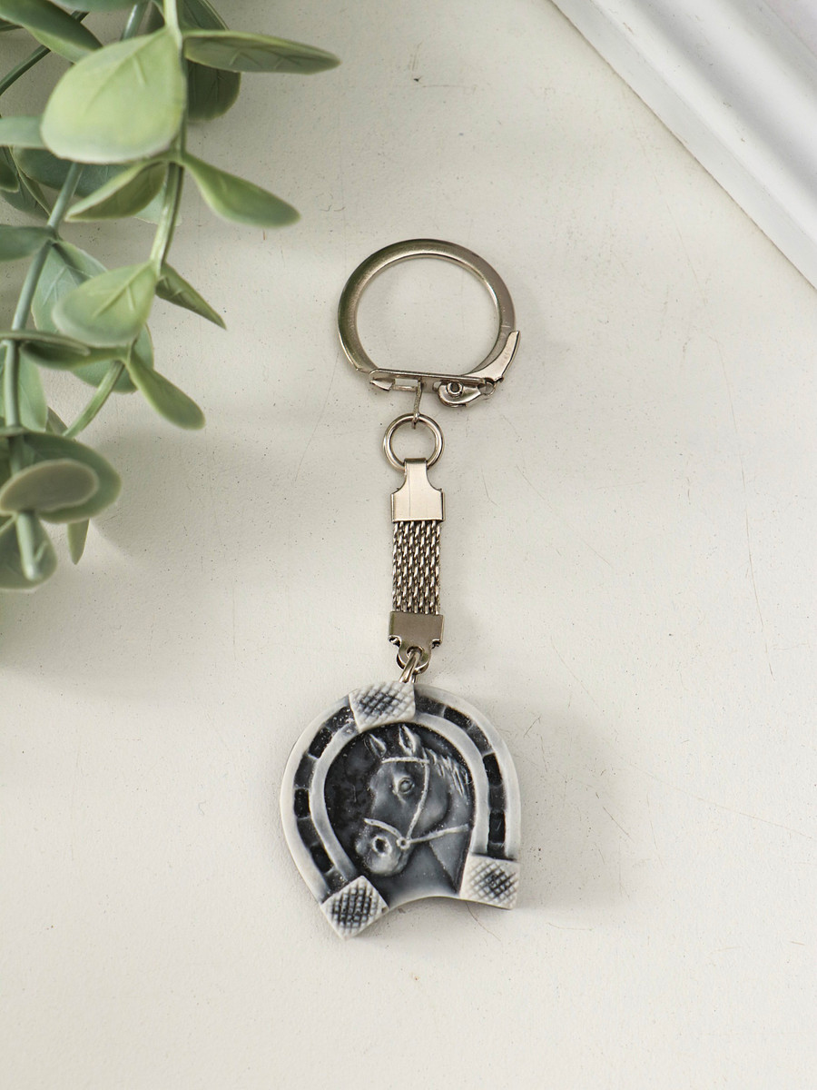 

Брелок для ключей на кольце