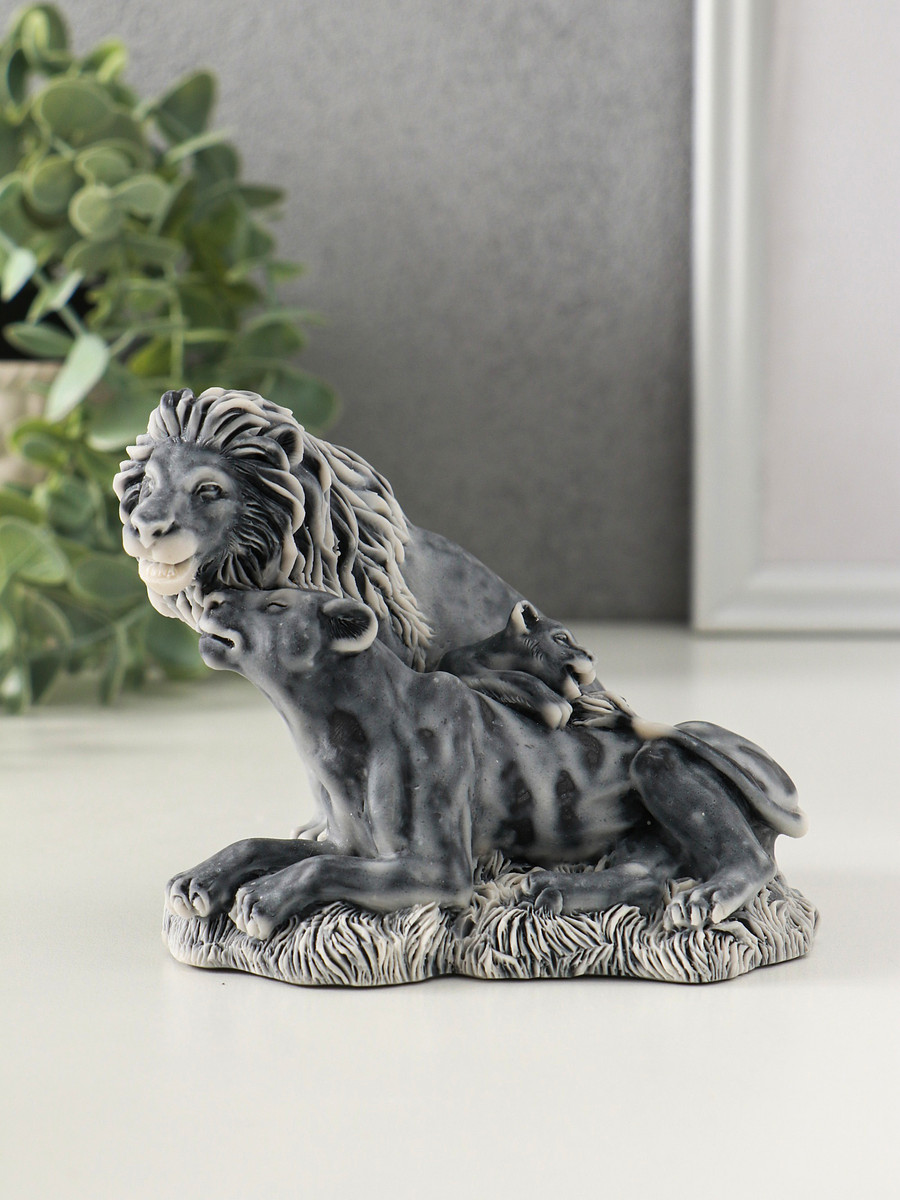 

Фигурка, Серый