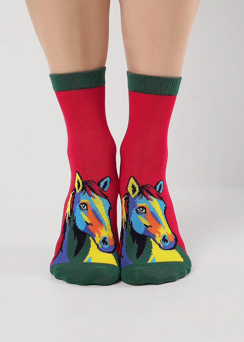 

Носки, Красный