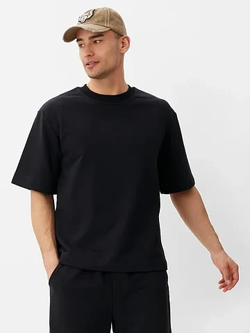 Футболка MINAKU