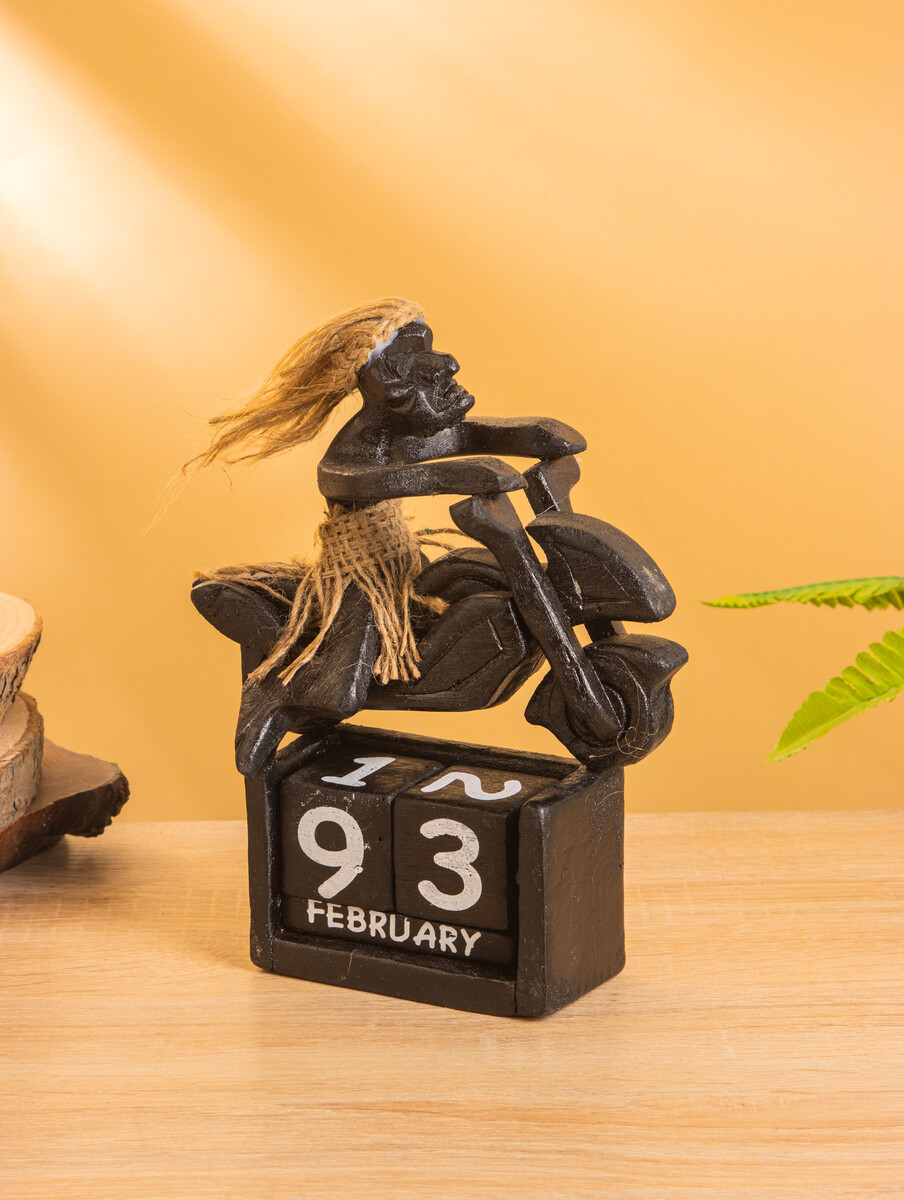 

Вечный календарь, Коричневый