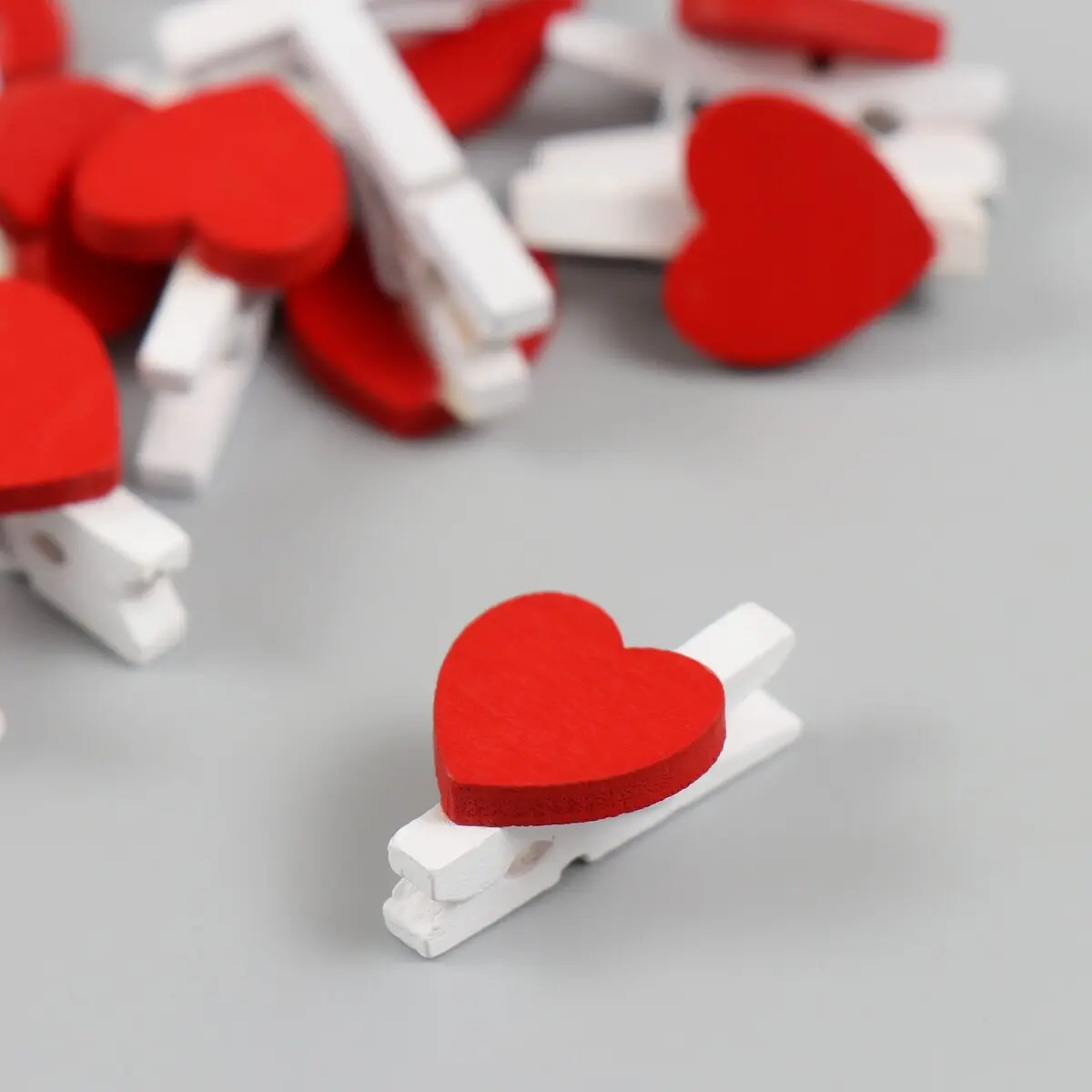 

Декор для творчества дерево, Белый;красный