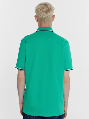 Поло мужское в зеленом цвете