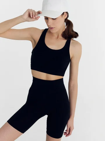 Комплект женский (топ, шорты)