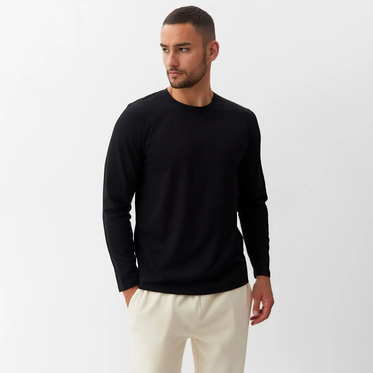 

Лонгслив, Черный