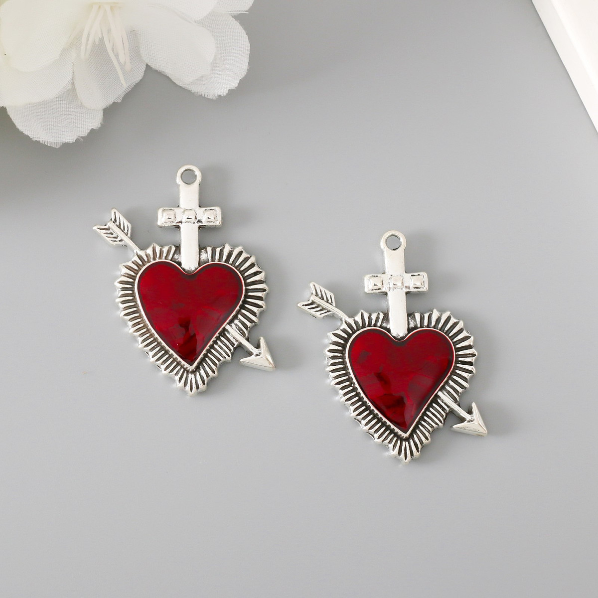 

Декор для творчества металл, Красный