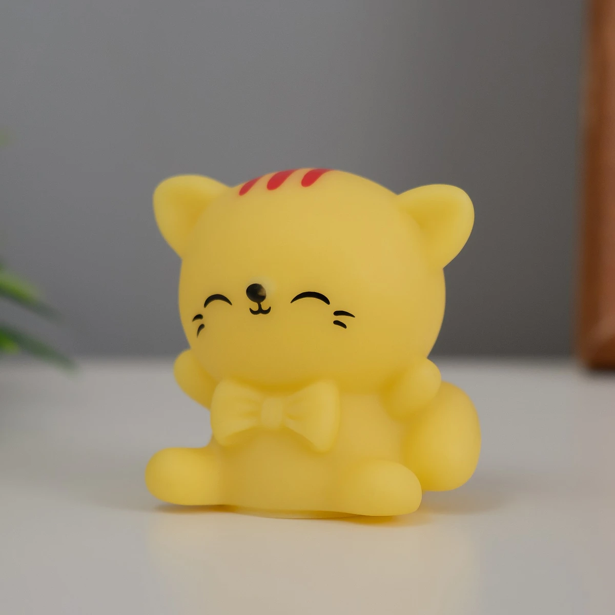 

Фигурка светящаяся risalux, Желтый