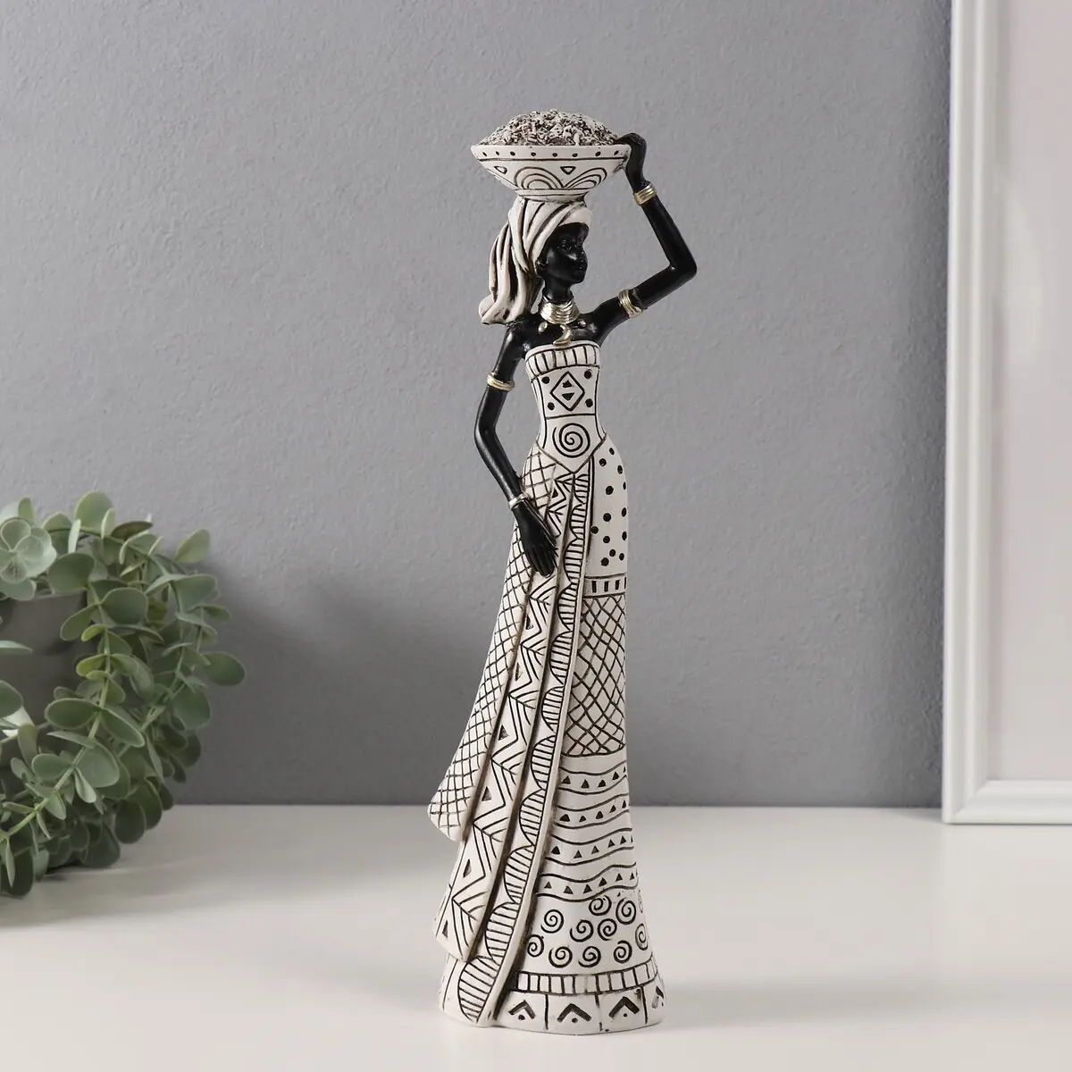 

Фигурка полистоун, Белый;черный