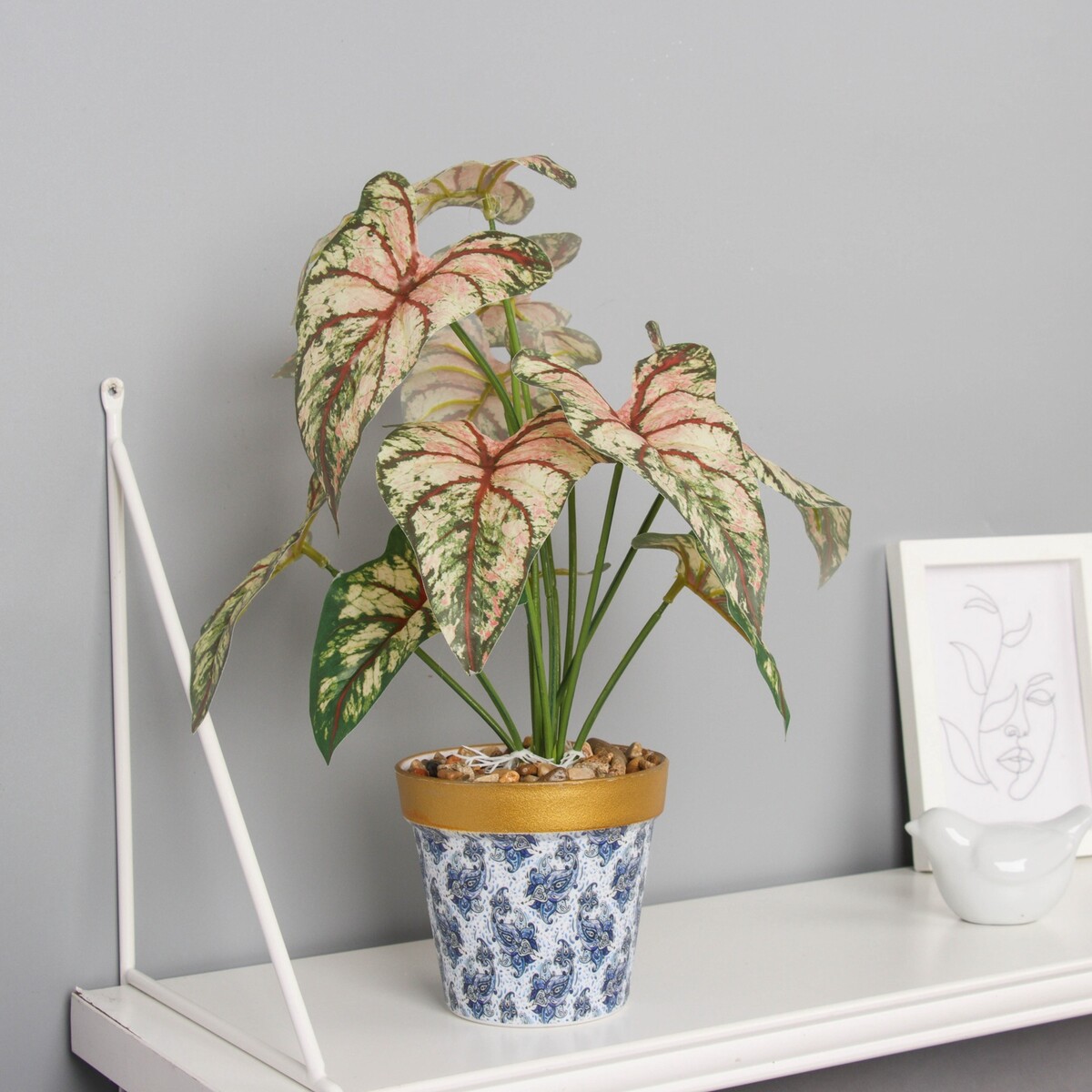 

Искусственный цветок в горшке, Зеленый