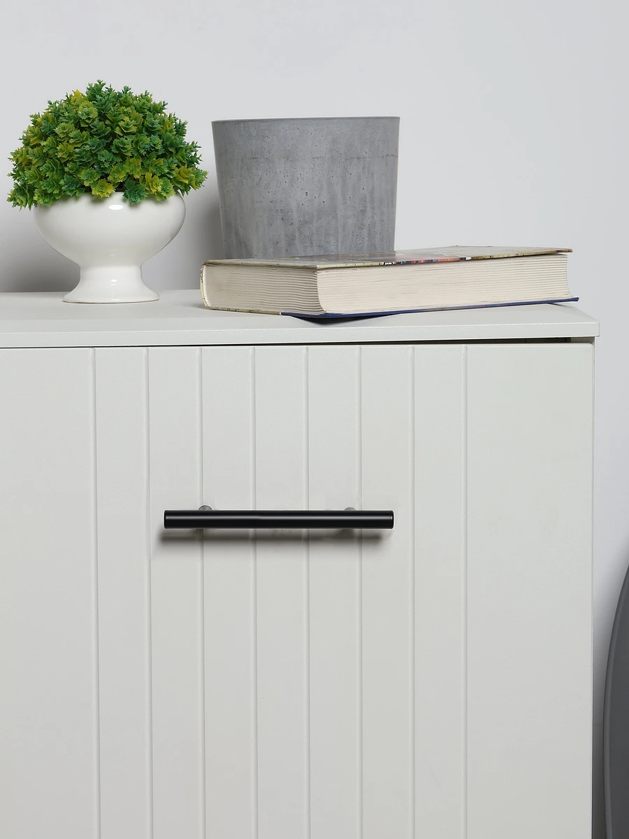 

Ручка рейлинг тундра, облегченная, d=12 мм, м/о 96/150 мм, внеш ножка, цвет черный