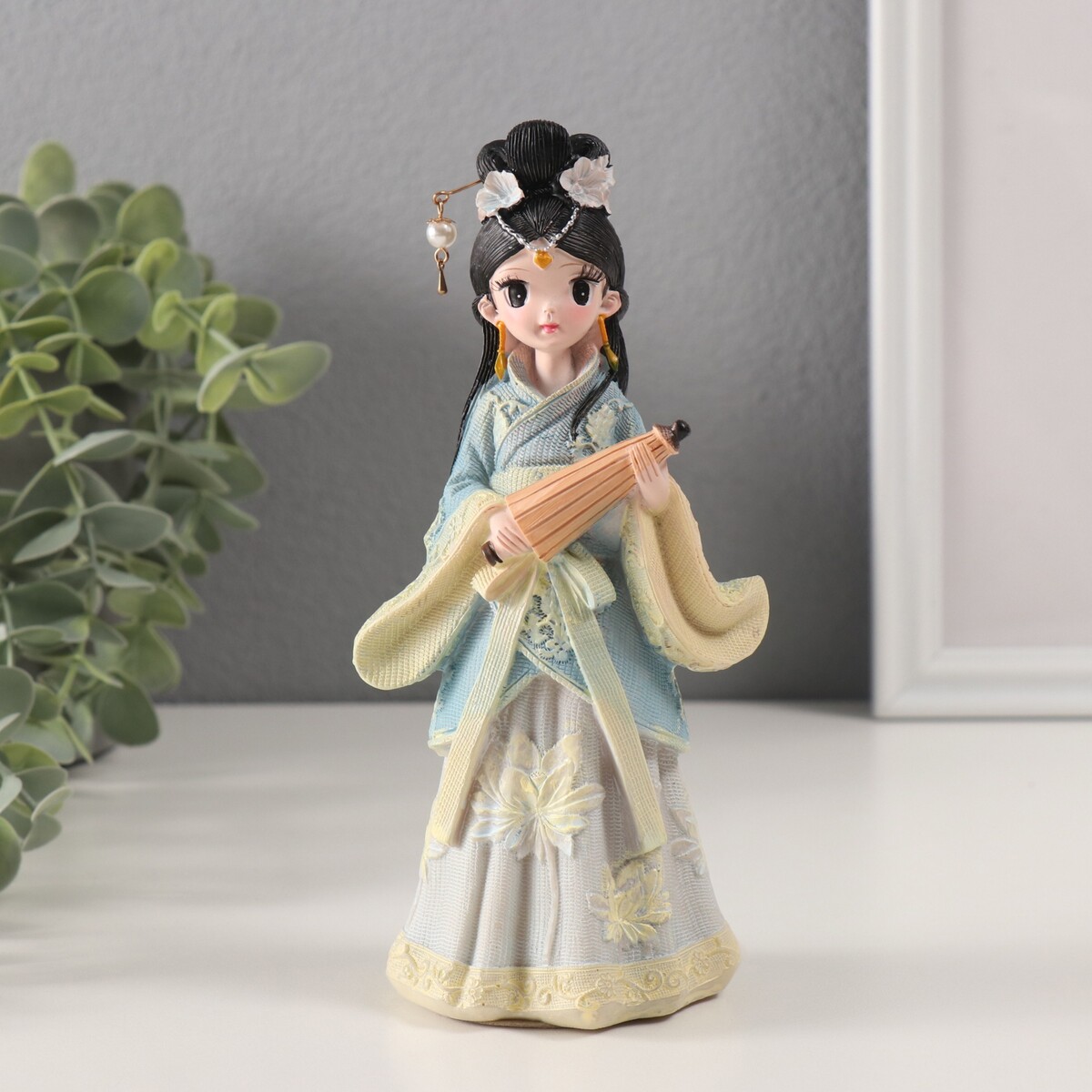 

Фигурка полистоун, Голубой