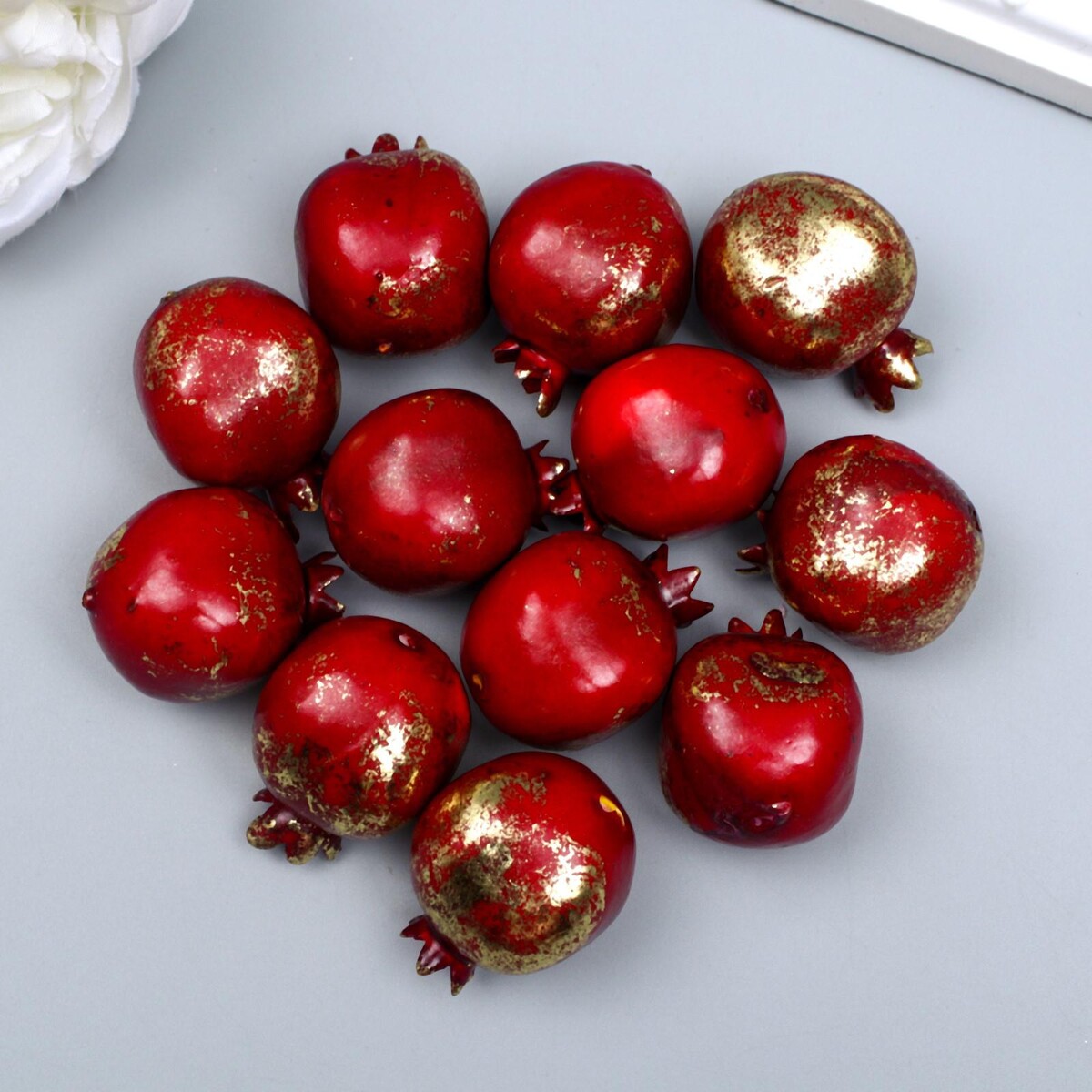 

Декор для творчества, Красный