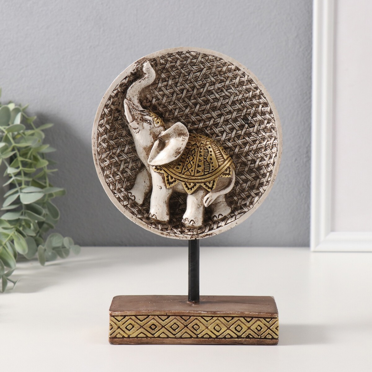 

Фигурка полистоун, Коричневый