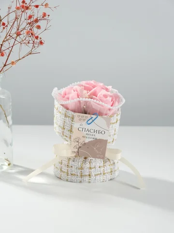 Букет из мыльных лепестков для ванны