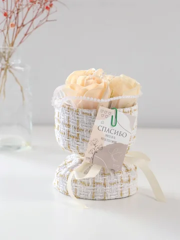 Букет из мыльных лепестков для ванны