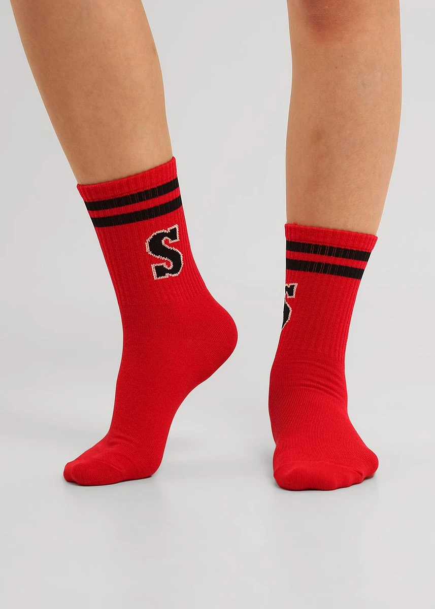 

Носки, Красный