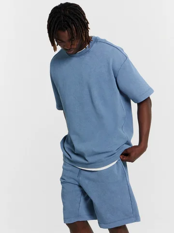 Комплект мужской синий: футболка и шорты