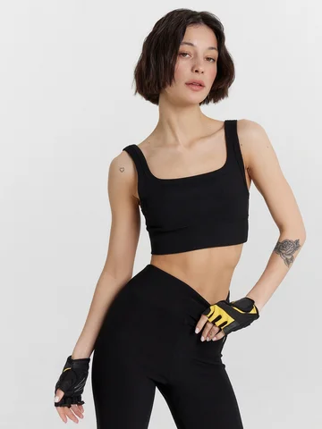 Топ женский спортивный черный