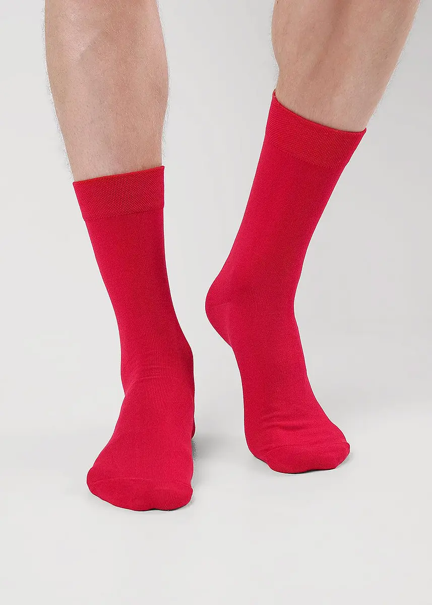 

Носки, Красный