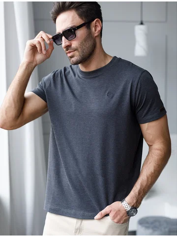 Футболка VILATTE