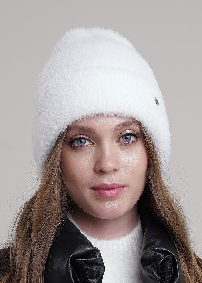 

Шапка, Белый