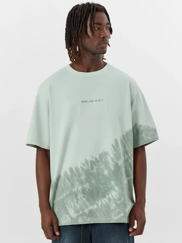 Футболка мужская салатовая с принтом и н