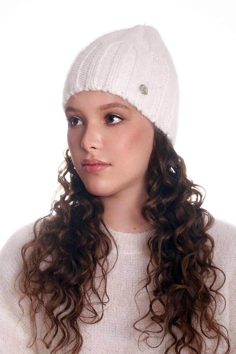 

Шапка, Белый