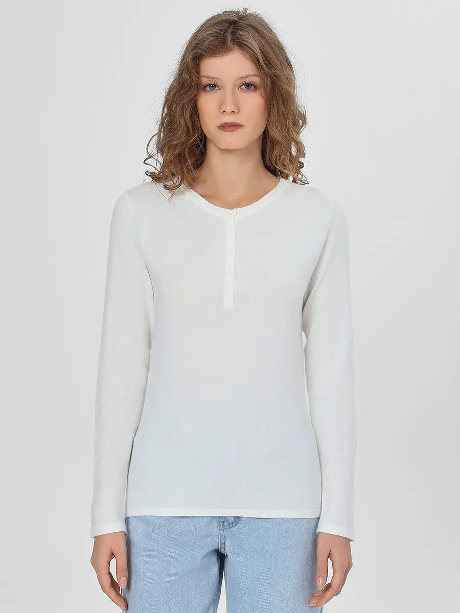 

Джемпер женский белый