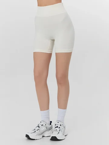 Шорты женские молочные