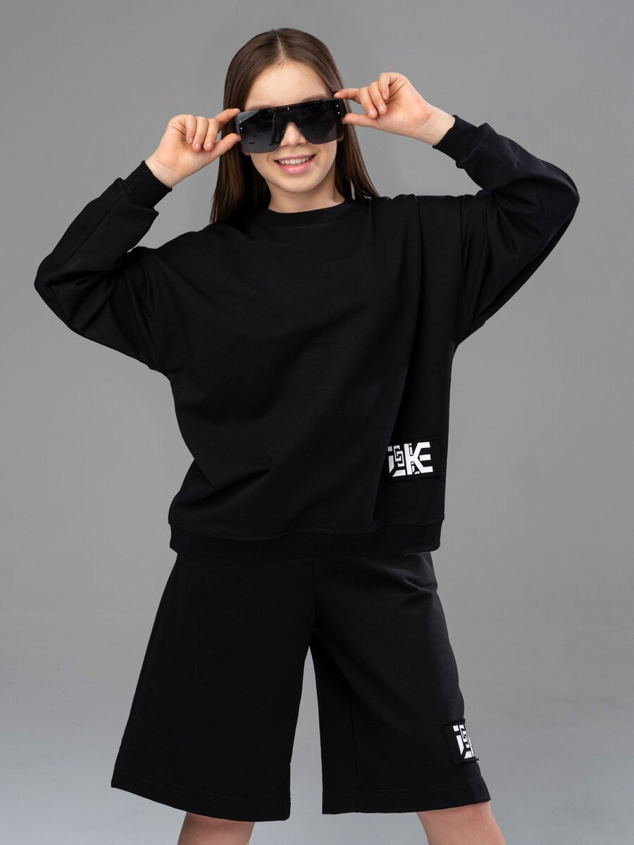 

Костюм, Черный