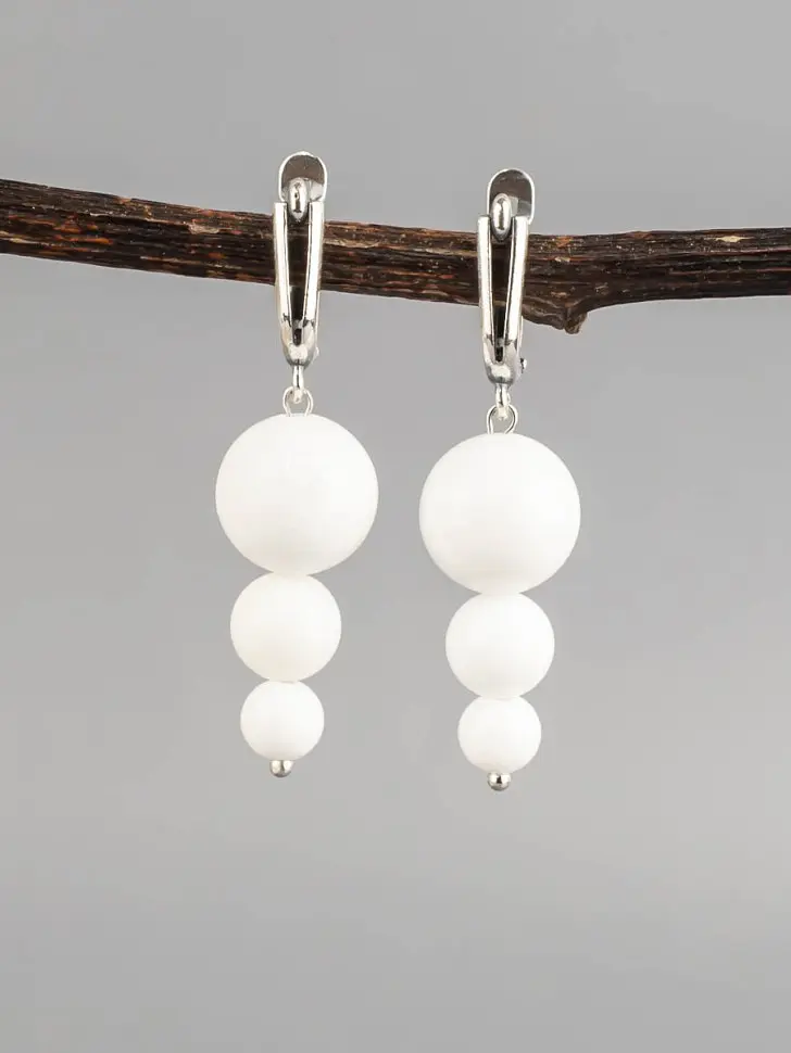 

Серьги, Белый