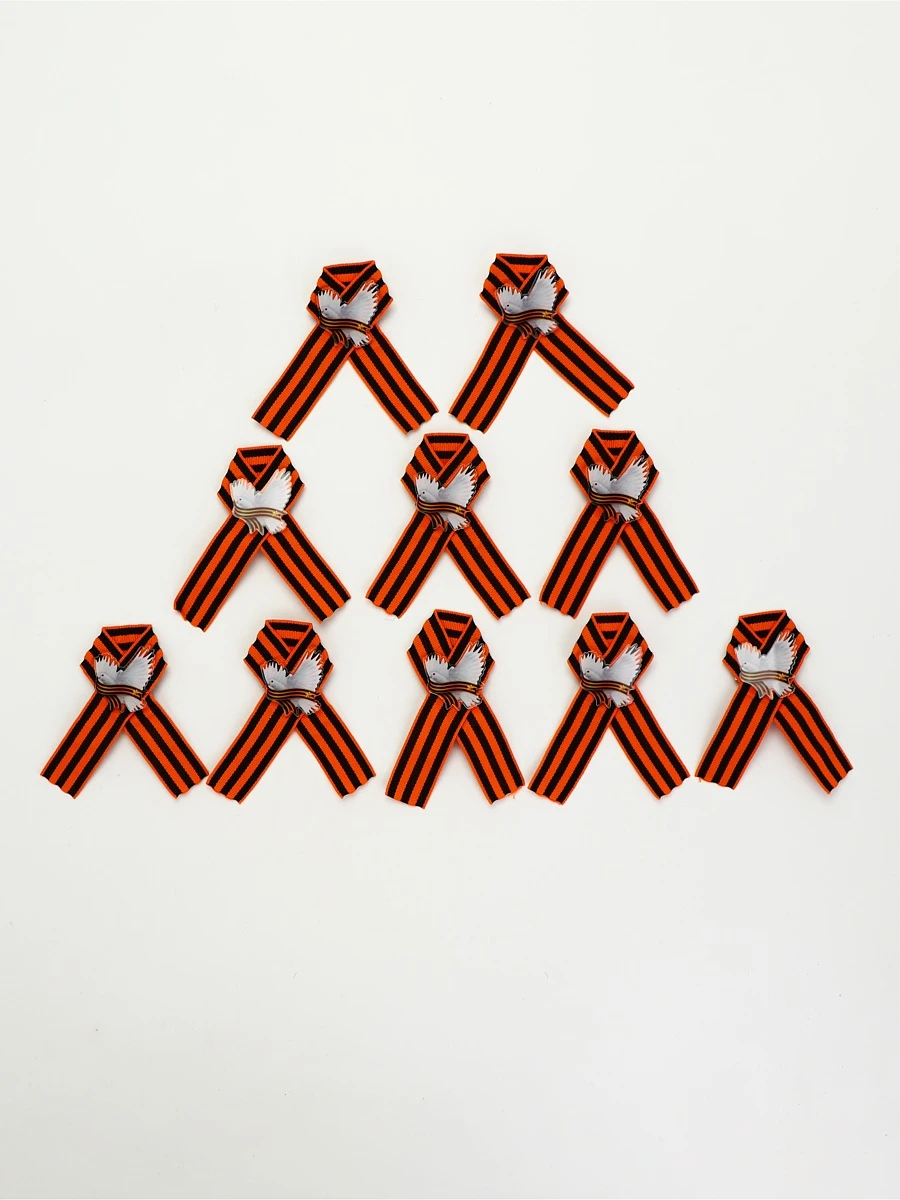 

Набор из акриловых значков с лентой 10 шт