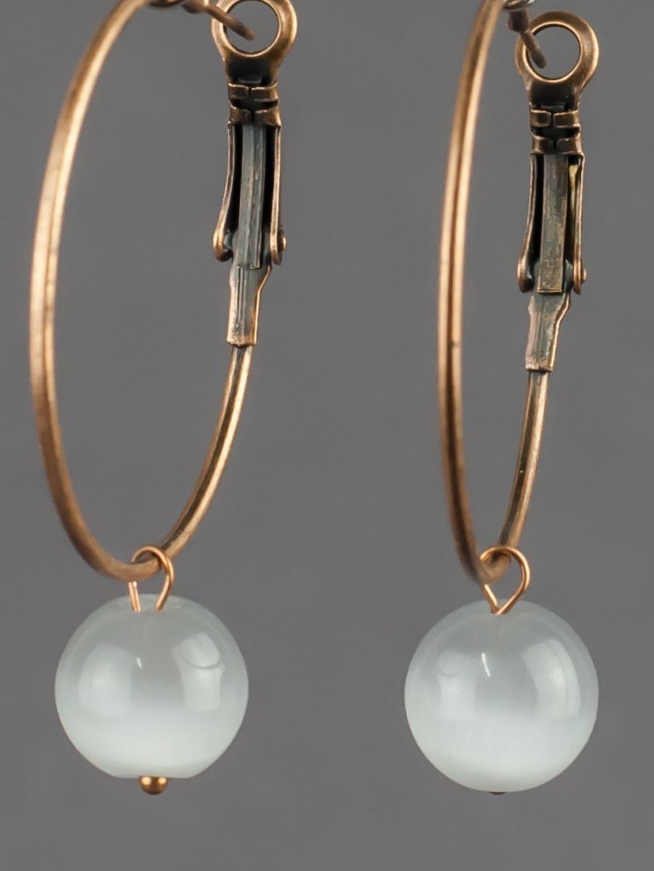 

Серьги, Серый