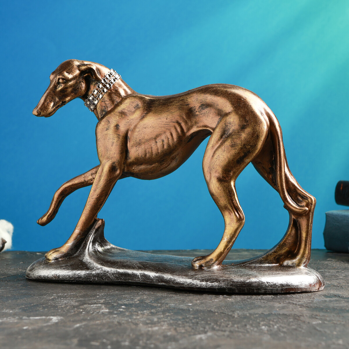 

Фигура полистоун, Бронзовый