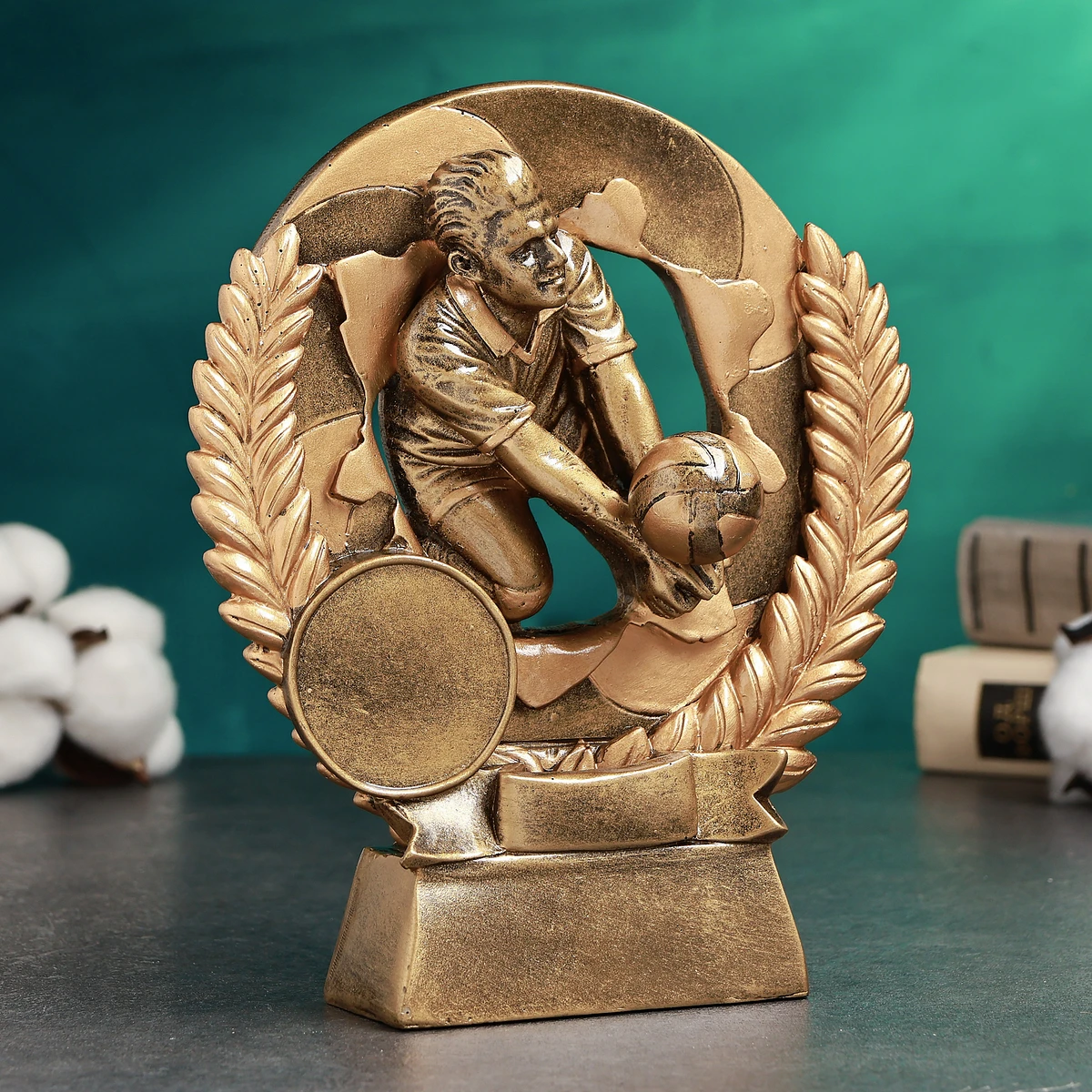 

Фигура наградная, стела, Золотистый