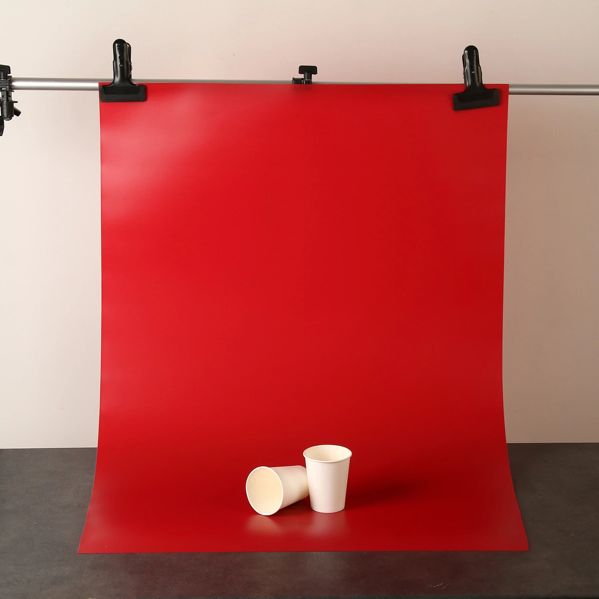 

Фотофон для предметной съемки, Красный