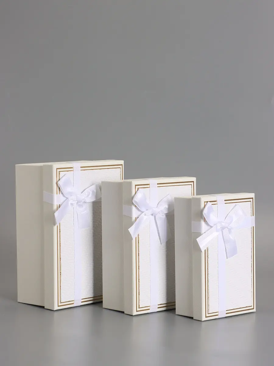 

Наборок коробок 3 в 1 прямоугольные 23*16*9.5 21*14*8.0 19*12*6.5 см