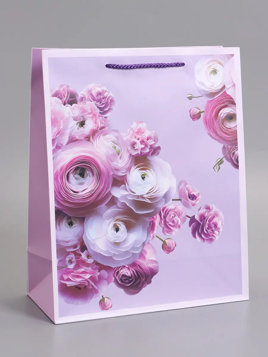 

Пакет подарочный ламинированный