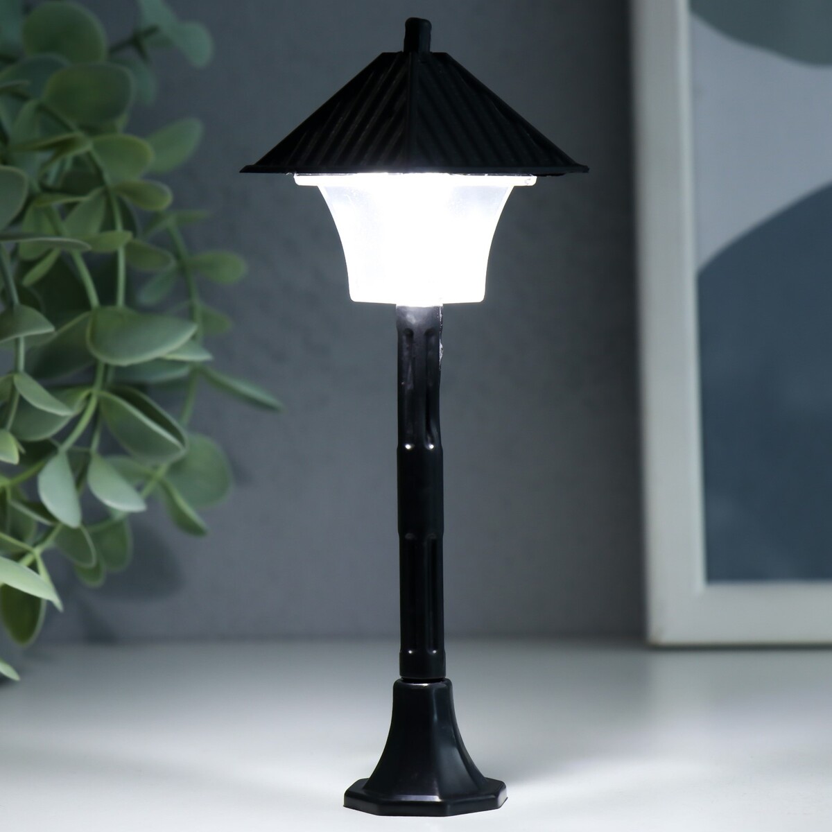 

Декор для творчества пластик свет, Черный