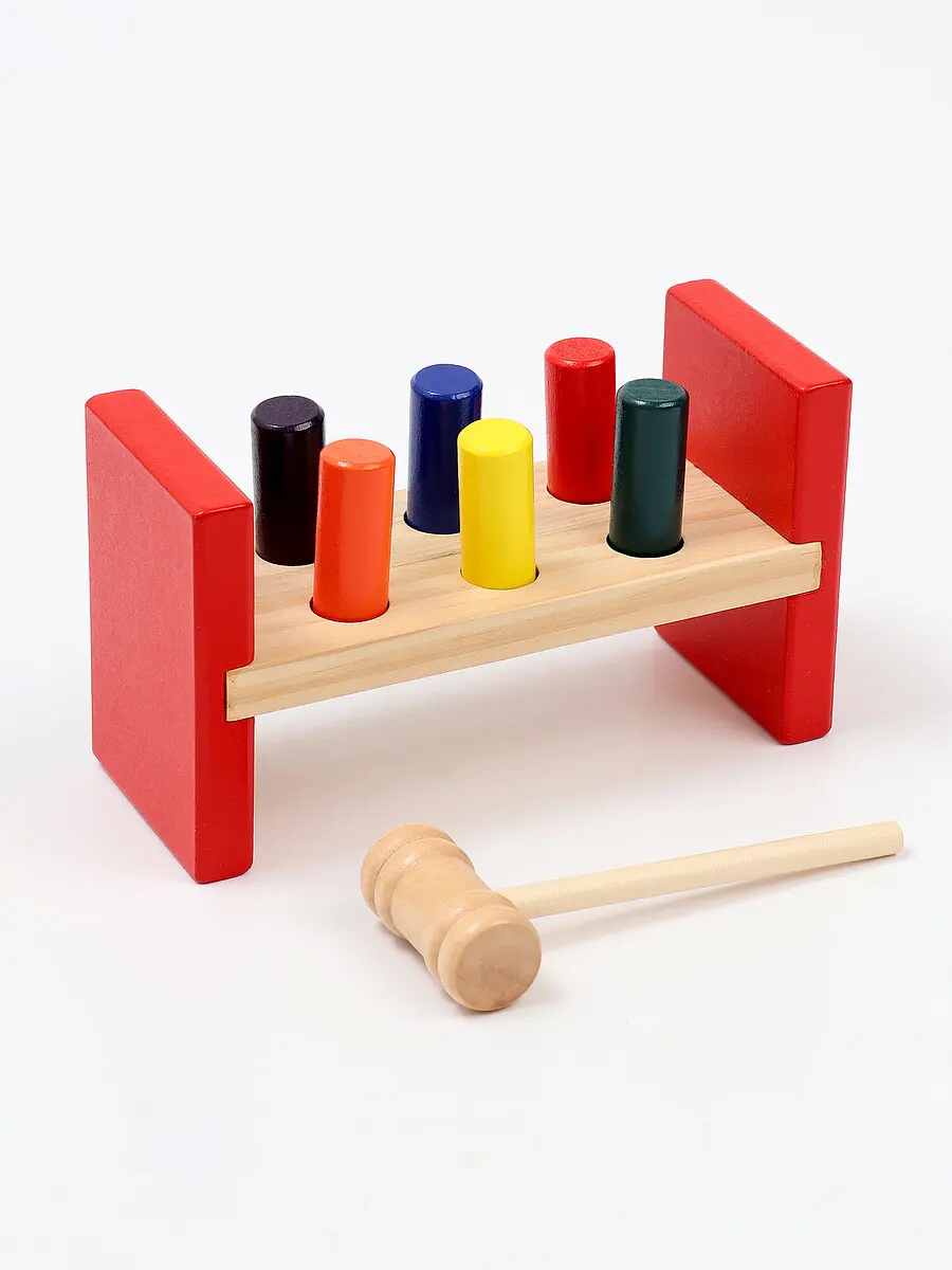 

Стучалка на ножках с гвоздиками и молоточком