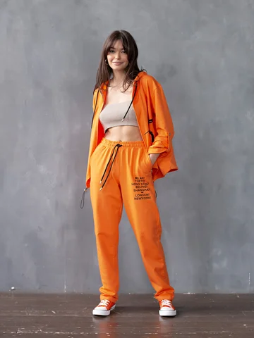 Спортивный костюм