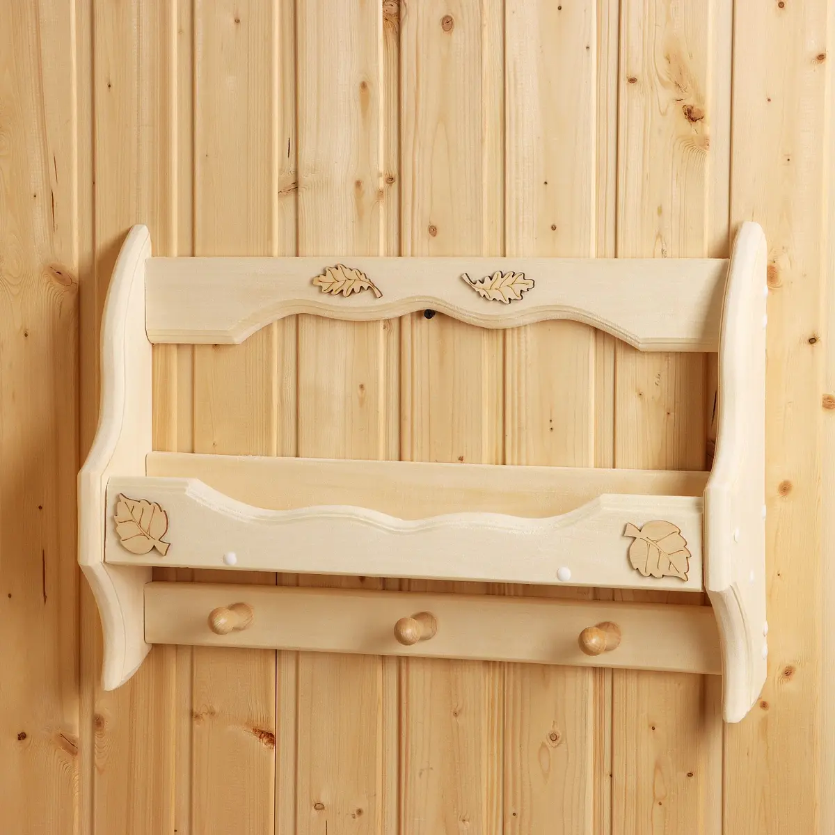 

Полка - вешалка для бани и сауны