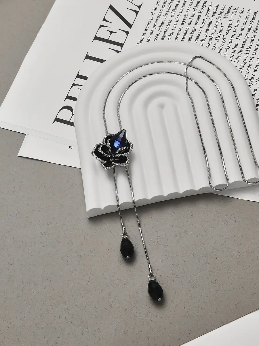 

Кулон на цепочке, Синий;черный