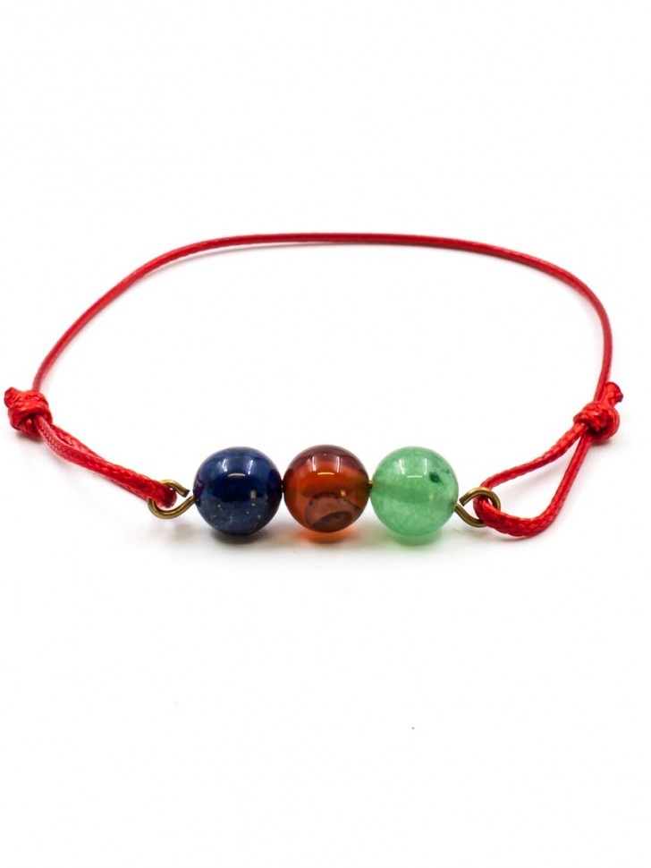 

Браслет оберег, Красный