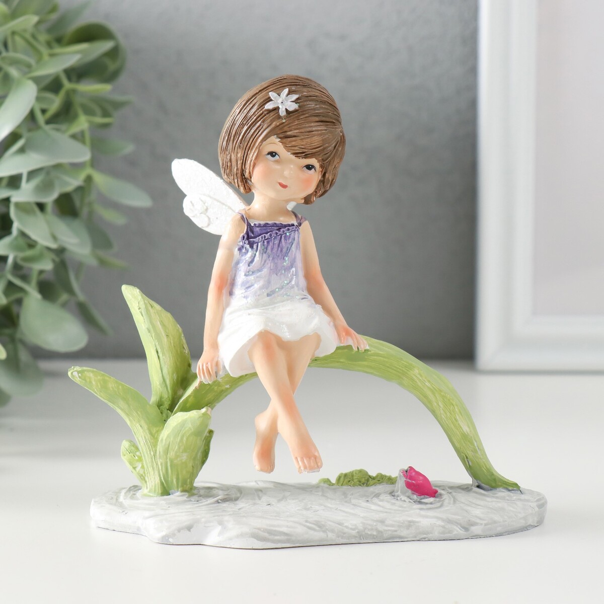 

Фигурка полистоун, Белый;зеленый