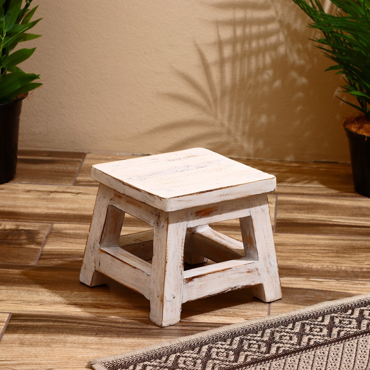 

Табурет, 21×21×18 см, дерево албезия, белый